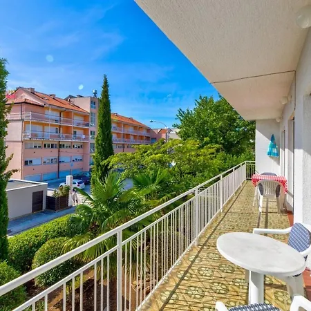 In Crikvenica 5215 Apartment Dramalj