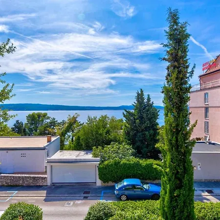 Apartment In Crikvenica 5215
